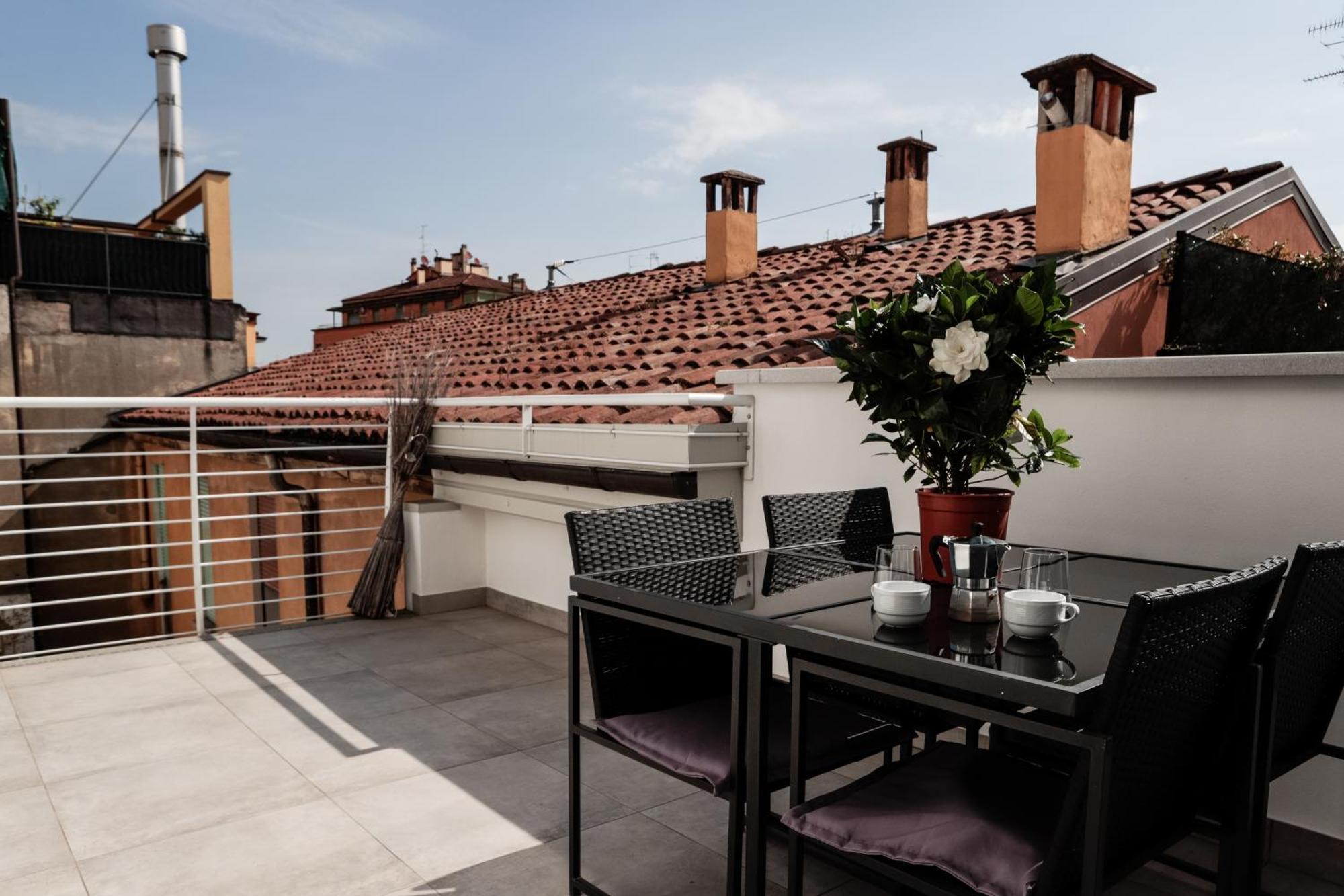 L'Attico Dell'Edera Apartment โบโลญญา ภายนอก รูปภาพ